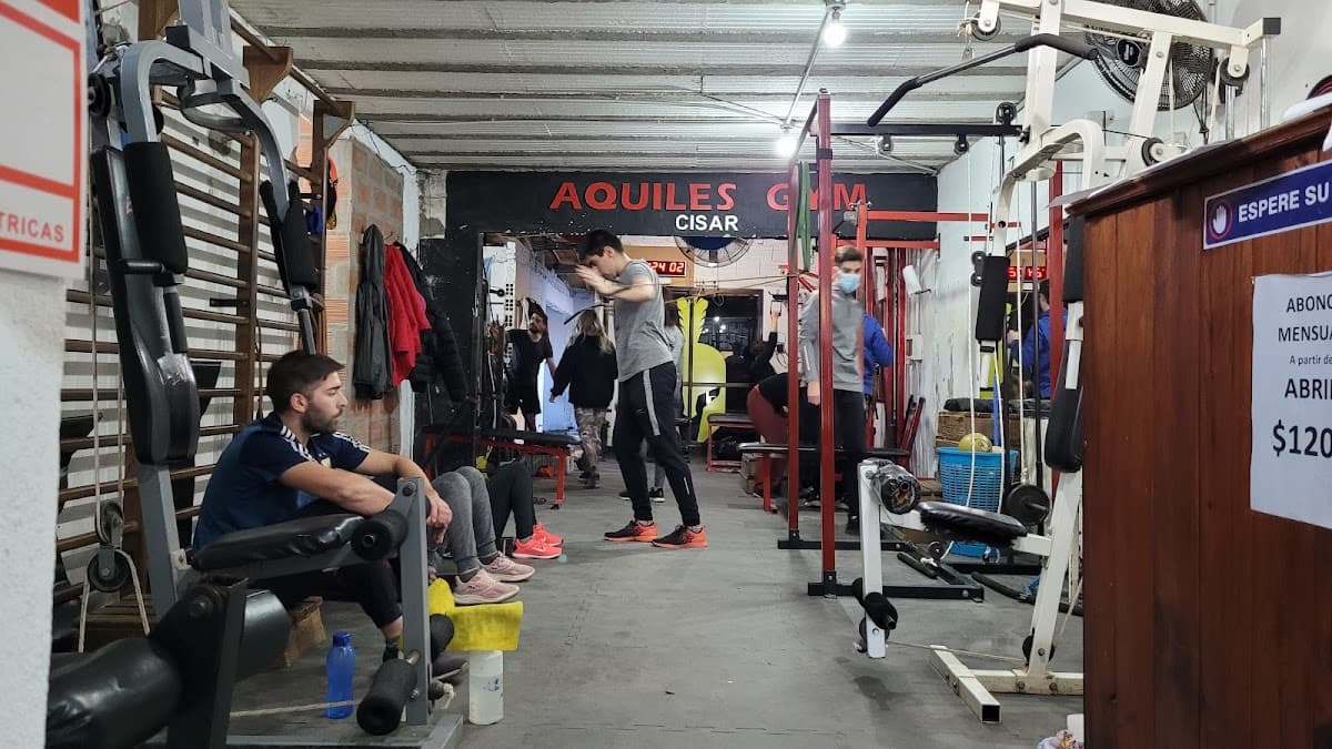 Aquiles Gym CISAR Centro Integral de Salud y Alto Rendimiento