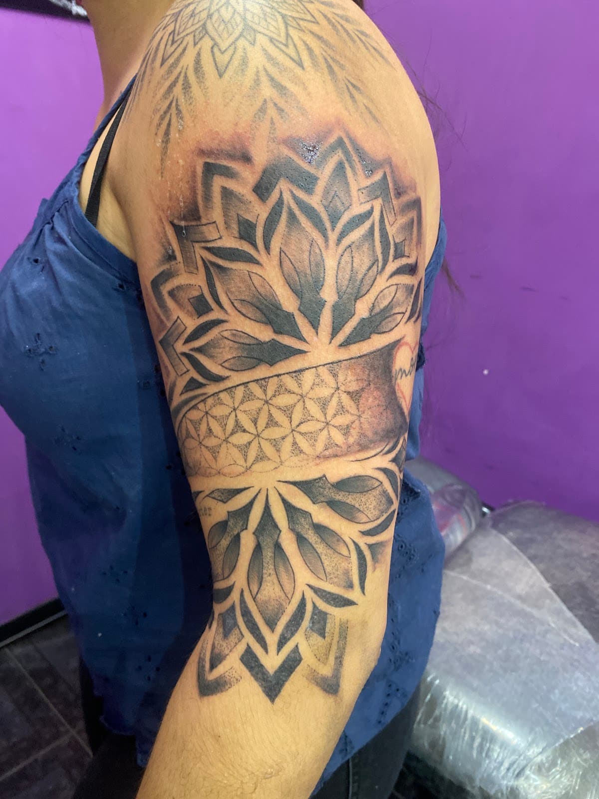 Flow Tattoo Shop