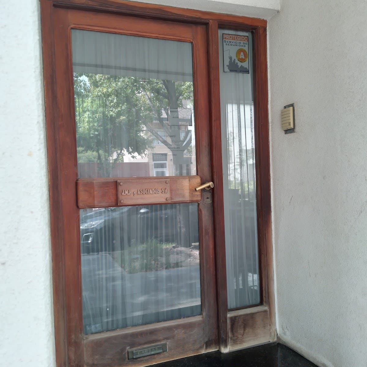 J M H y Asociados Sociedad Anónima