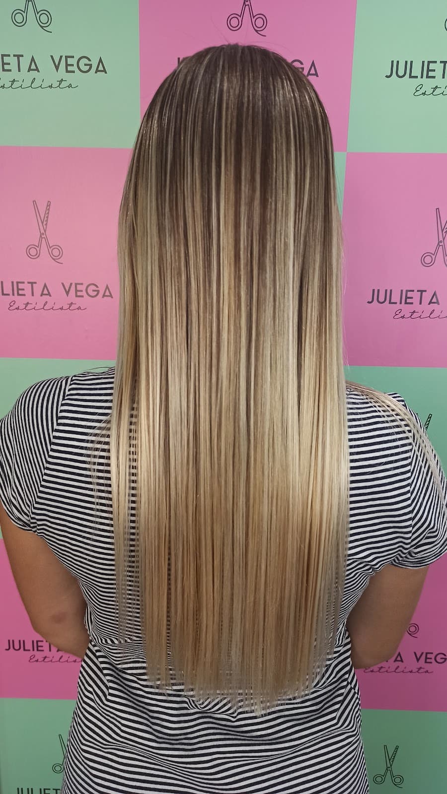 Julieta Vega Estilista & Beauty Studio