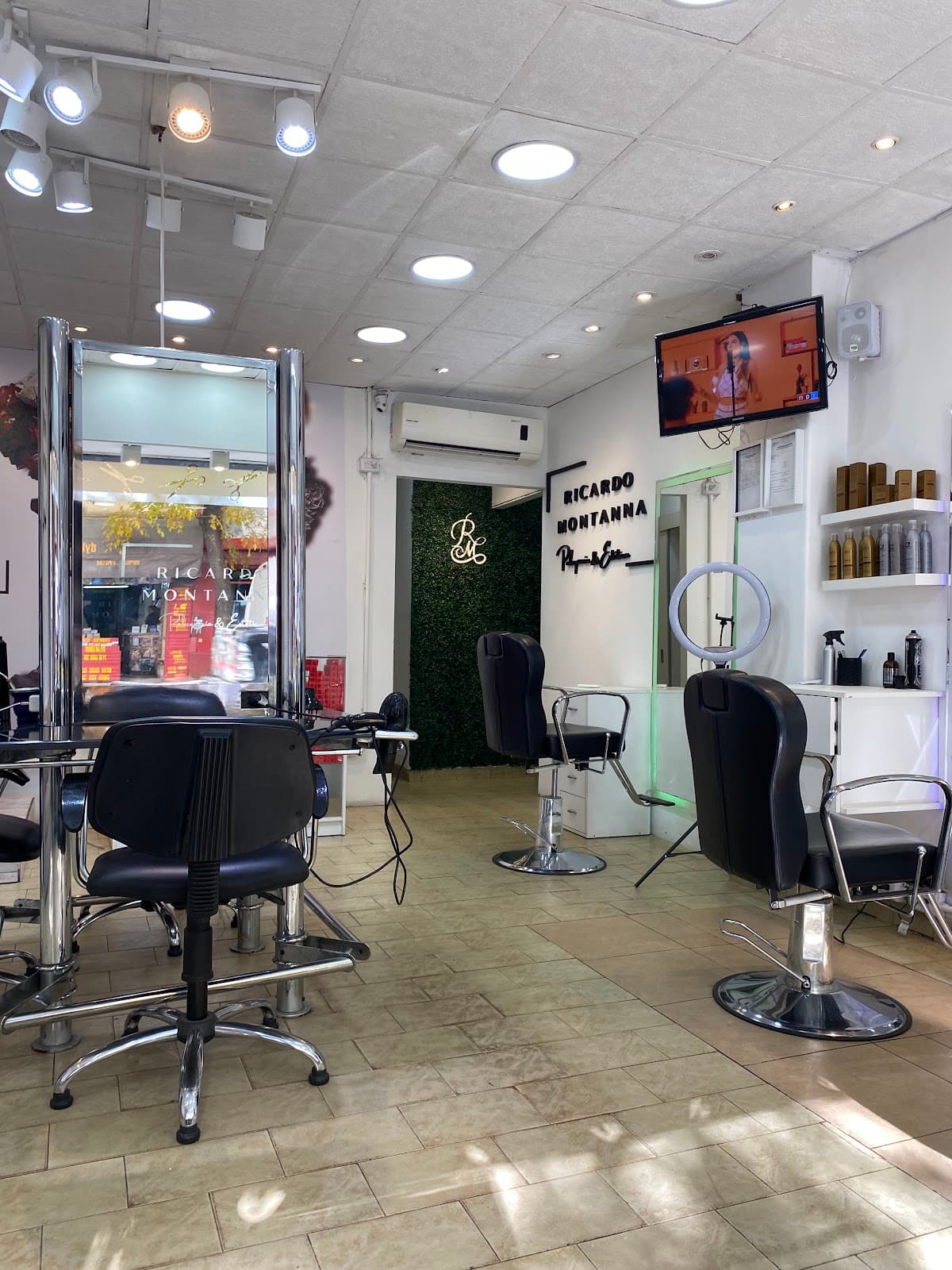 Ricardo Montanna Peluquería & Estética