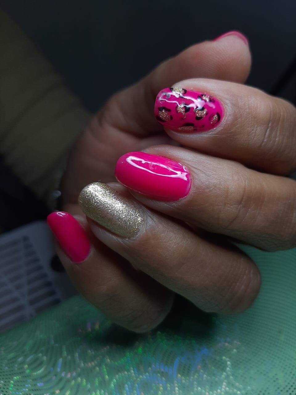 Vanessa Diaz técnico en uñas, cejas y pestañas